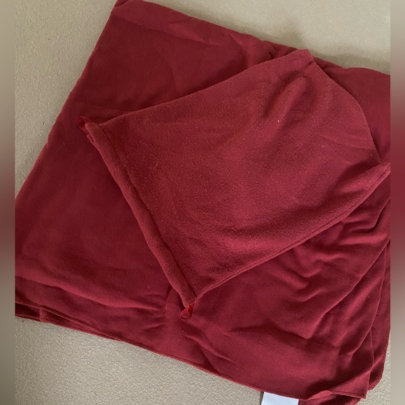 Satin Short Red Maroon Robe - Picture 6 of 8